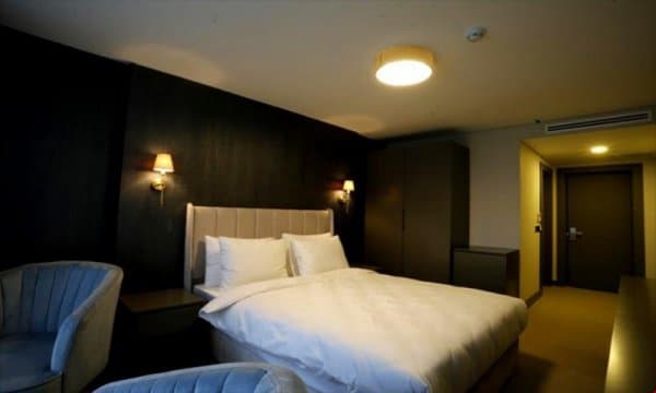 Executive Room Lake View 1