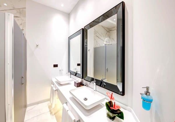 Premiere Plus Deniz Manzaralı Oda 4