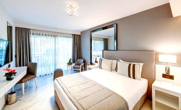 Premiere Bahçe Manzaralı Oda 1