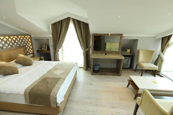 Aile Odası Ara Kapılı 2