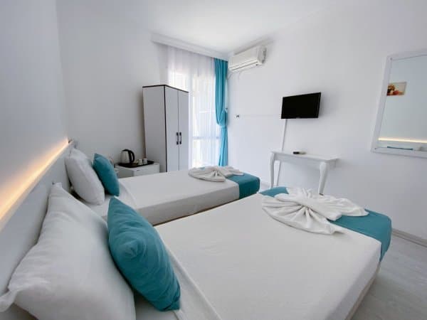 Ekonomik Oda, Giriş Kat, Sokak Manzaralı, Balkonlu 3