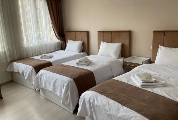 Üç Kişilik Oda  1