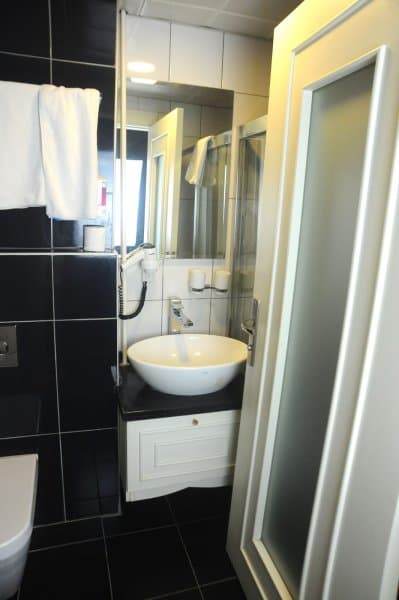 Ekonomik Tek Kişilik Oda 2