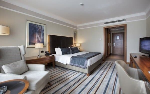 Deluxe King Room   Sea View 2