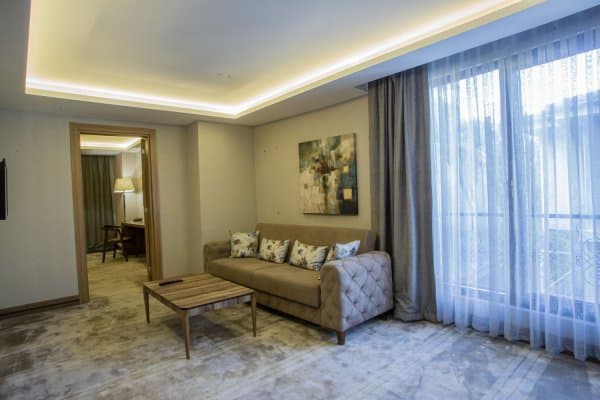 Corner Deluxe Room 2