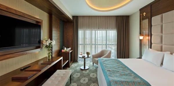 Deluxe Oda (Tek Büyük Yataklı) 2