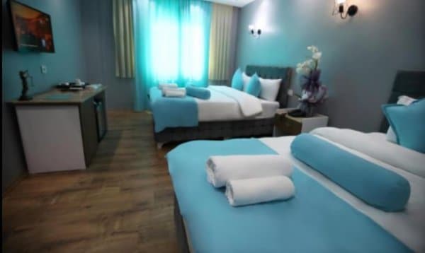 Aile Odası, Orman Manzaralı 1