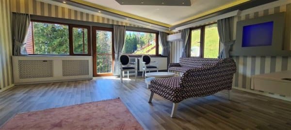 Balkonlu Gri Balayı Odası	 2