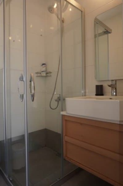 Studio Oda (450 Metre İleride) 2