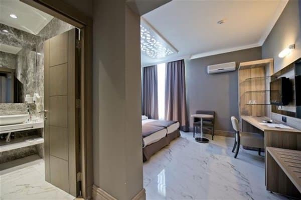 Deniz Manzaralı Aile Odası 1