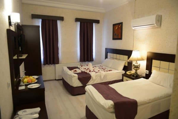 Standart Üç Kişilik Oda 1