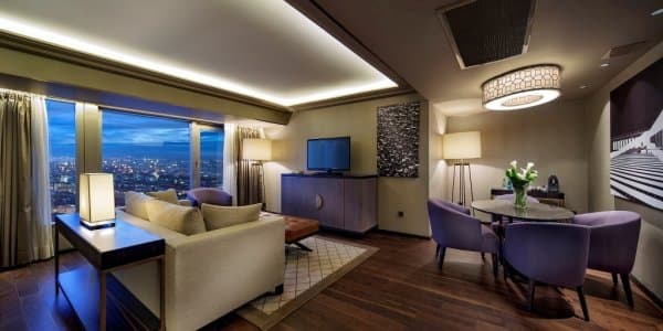 Capital Suite Oda 1