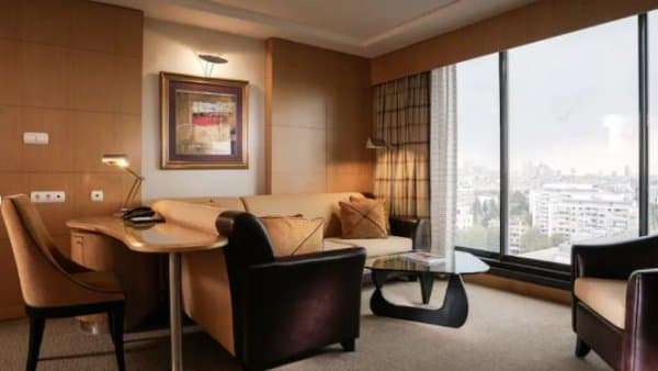 Apartment Suit With Two Bedrooms 3