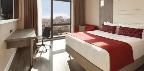 Standard Accessible Room 2