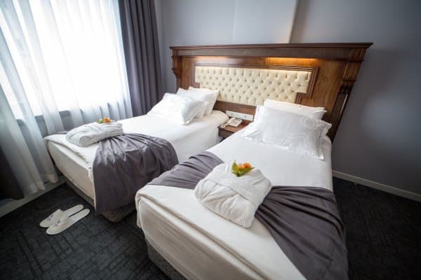 Şehir Manzaralı Oda 1