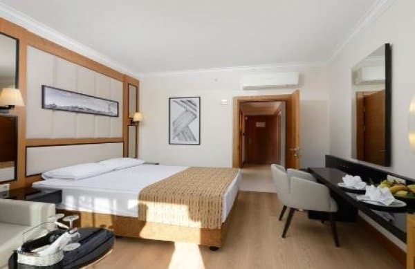 Standart Yandan Deniz Manzaralı Oda 1