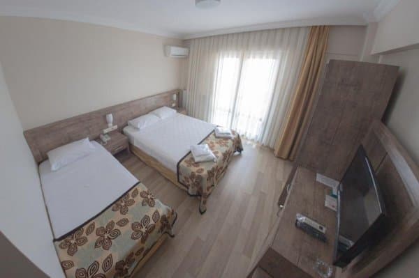 Standart Oda Kısmi Deniz Manzaralı (balkonsuz) 2