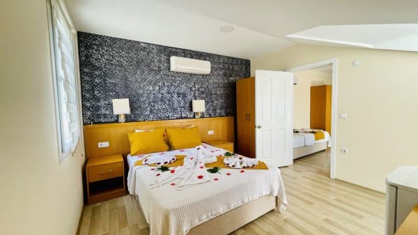 Aile Odası Bahçe Manzaralı 2
