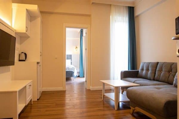 Jakuzili King Suit	 2