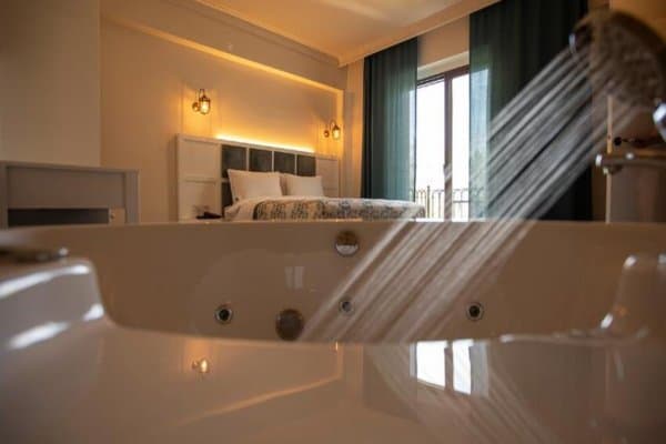 Jakuzili King Suit	 4