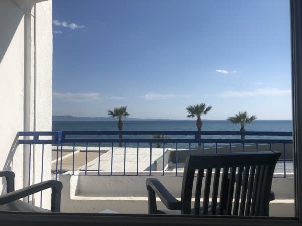 Balkonlu Şehir Manzaralı Üç Kişilik Oda 3