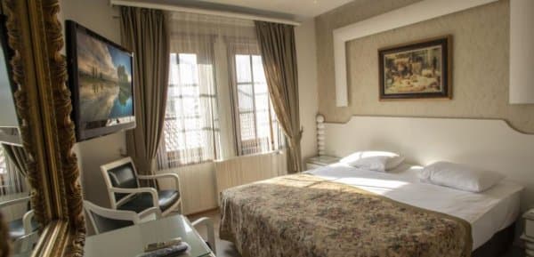 Ekonomik Çift Kişilik Oda	 4