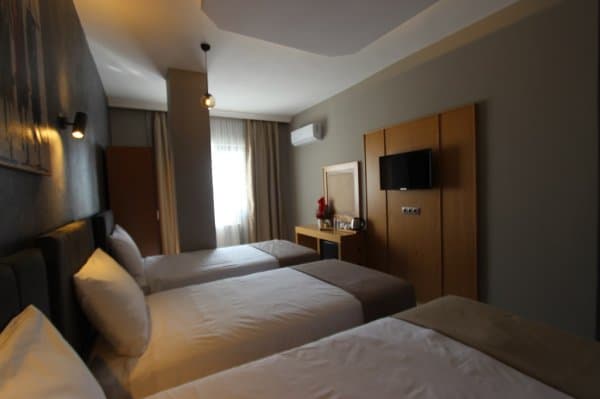 Deluxe Triple Balkonlu Oda  2