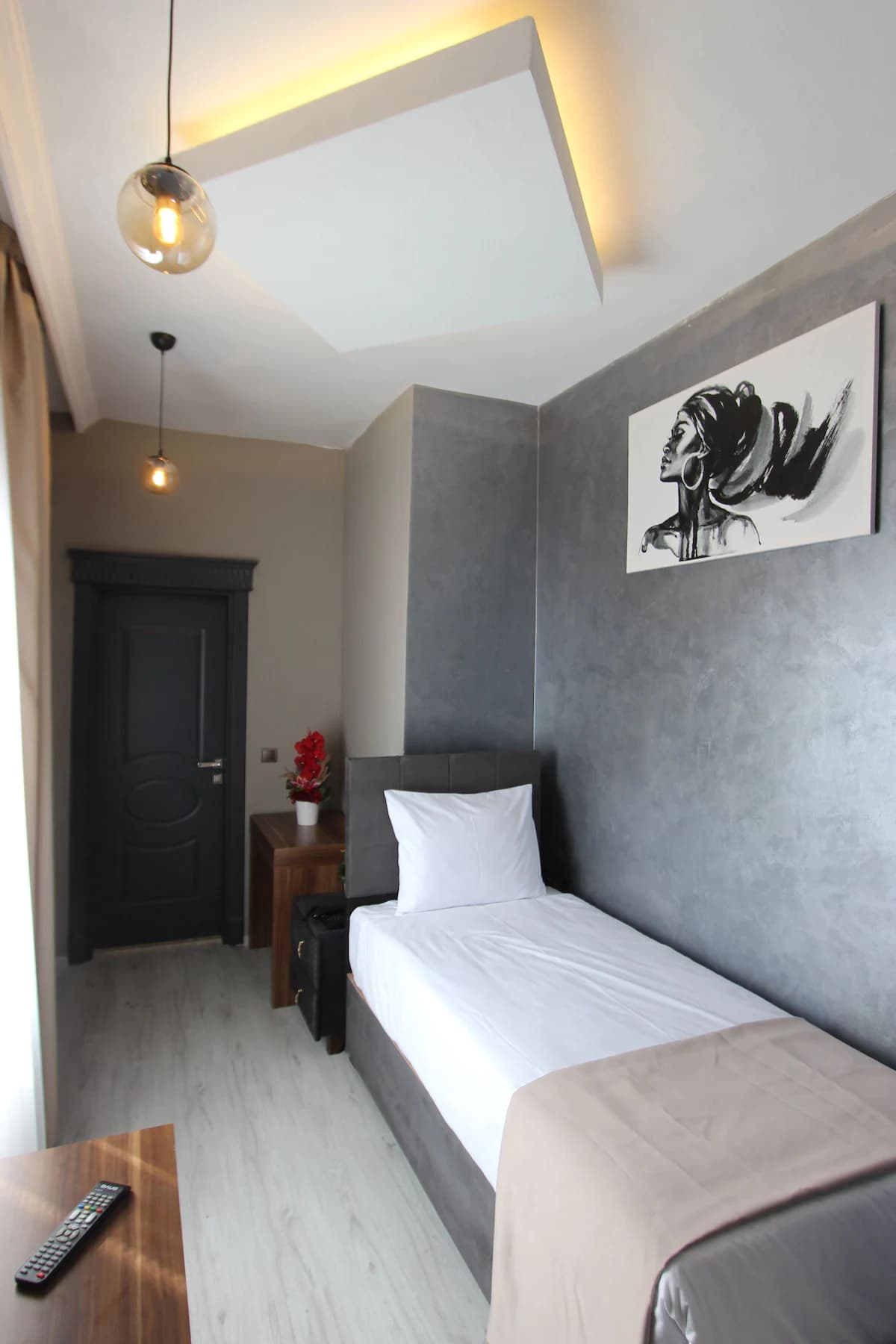 Deluxe Suit Balkonlu (4 kişilik 1 çift kişilik yatal 2 çekyat) 1