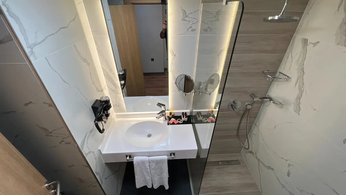 Standart Çift Kişilik Oda 4