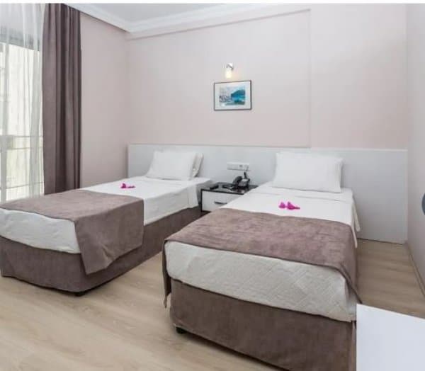 Standart Oda Kısmi Deniz Manzaralı  3