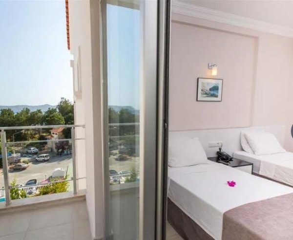 Standart Oda Kısmi Deniz Manzaralı  4
