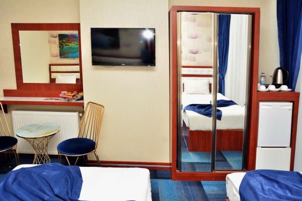 Üç Kişilik Oda	 3