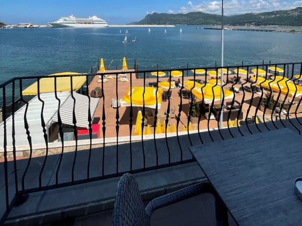 Triple Deniz Manzaralı Oda 4