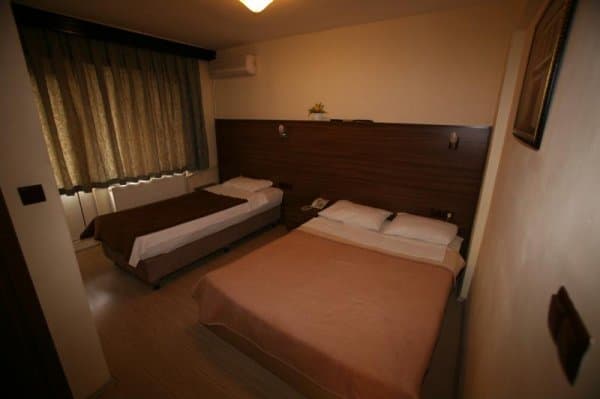 Balkonsuz Otopark Manzaralı Oda 3