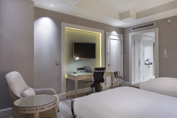 Twin Executive Room	 2