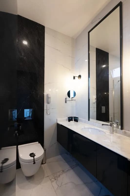 Üç Kişilik Bahçe Manzaralı Oda 4