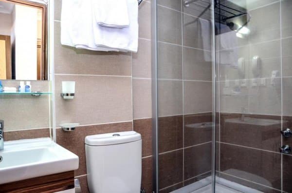 Standart Çift Kişilik Oda 4