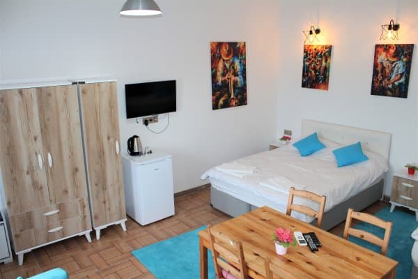 Sunset Triple Room 2 2