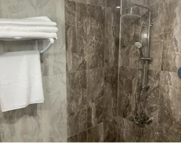 Tepe Manzaralı Twin Oda 2