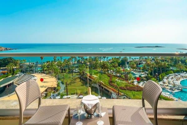 Junior Suit Deniz Manzaralı Oda 3