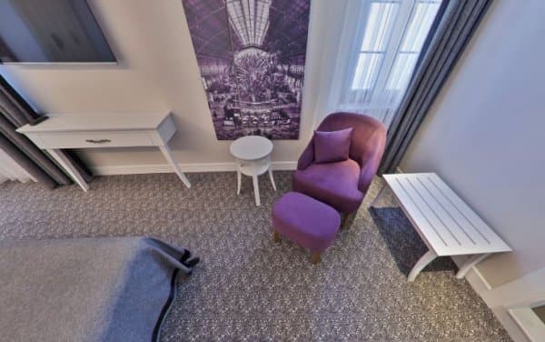 Deluxe Room City View 2