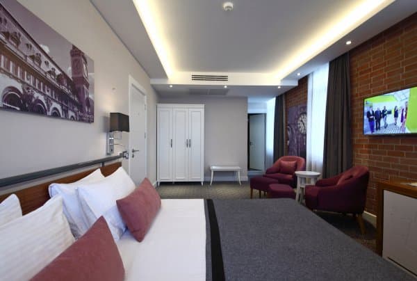 Deluxe Room Sea View 2