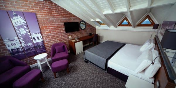 Roof Deluxe Room City View 1