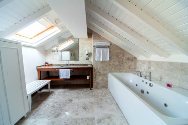 Roof Deluxe Suite Sea View 3