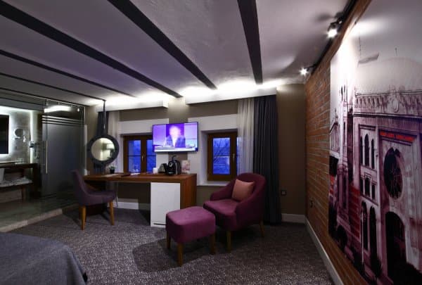 Orient Executive Suite 4