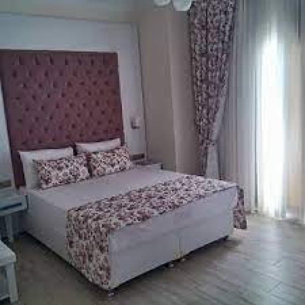 Teraslı Oda Balkonlu 1