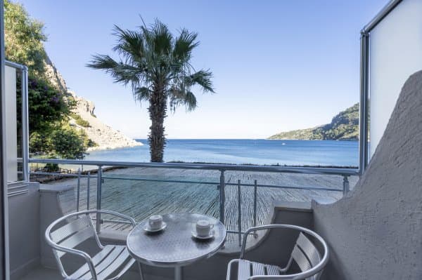 Standart Deniz Manzaralı Oda 4