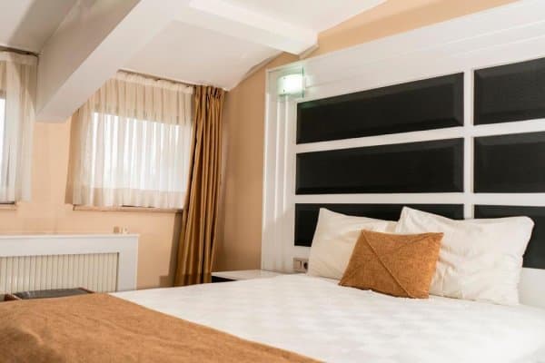 Ekonomik Çatı Katı Oda 1