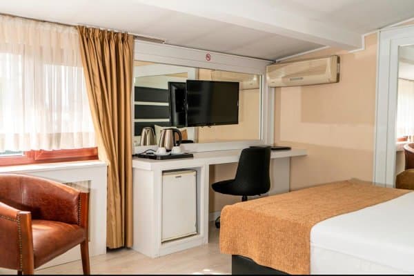 Ekonomik Çatı Katı Oda 2