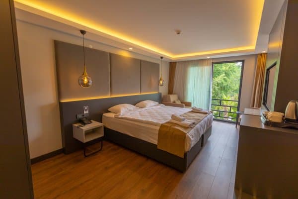 Junior Suit - Kısmı Deniz Manzaralı 1